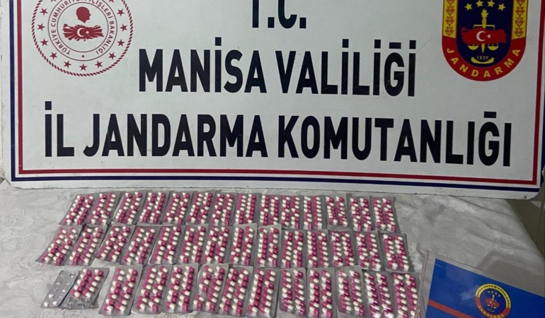 salihlide-uyusturucu-sevkiyatina-jandarma-engel-oldu-JLql5A4E.jpg