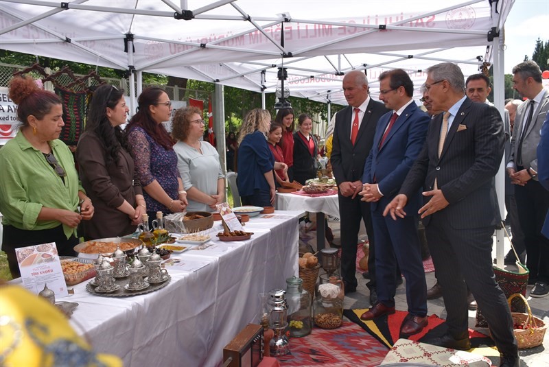 salihlinin cografi isaretli lezzetleri tanitildi 4 eyqM4Gif