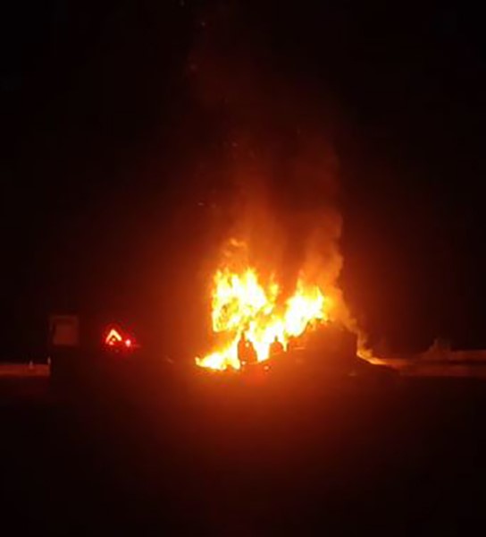 saman yuklu tir alev topuna dondu 2 kYDAauuF