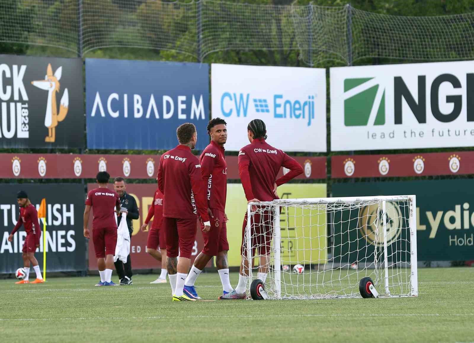 sampiyon galatasaray kasimpasa maci hazirliklarina basladi 5 wp71aYzj
