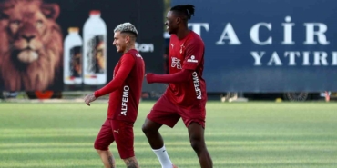 sampiyon-galatasaray-kasimpasa-maci-hazirliklarina-basladi-fgOXIUGz.jpg