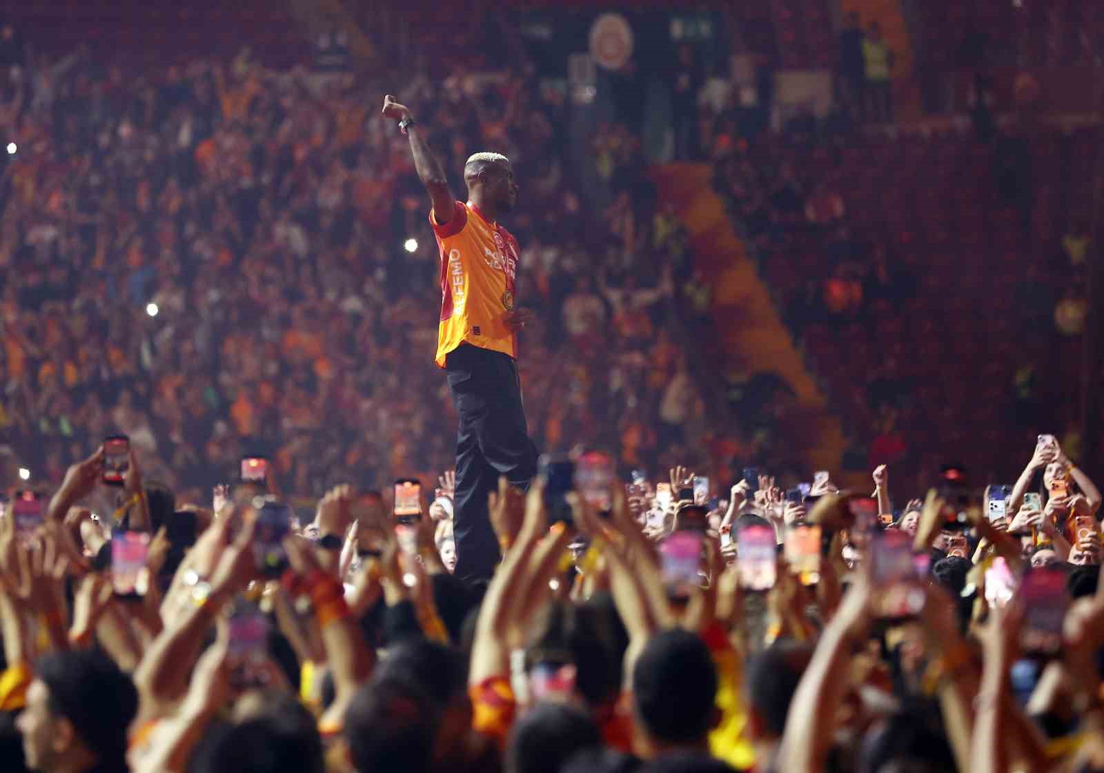 Şampiyon Galatasaray kupasını aldı 43 sampiyon galatasaray kupasini aldi 39 j4Mq6WXu