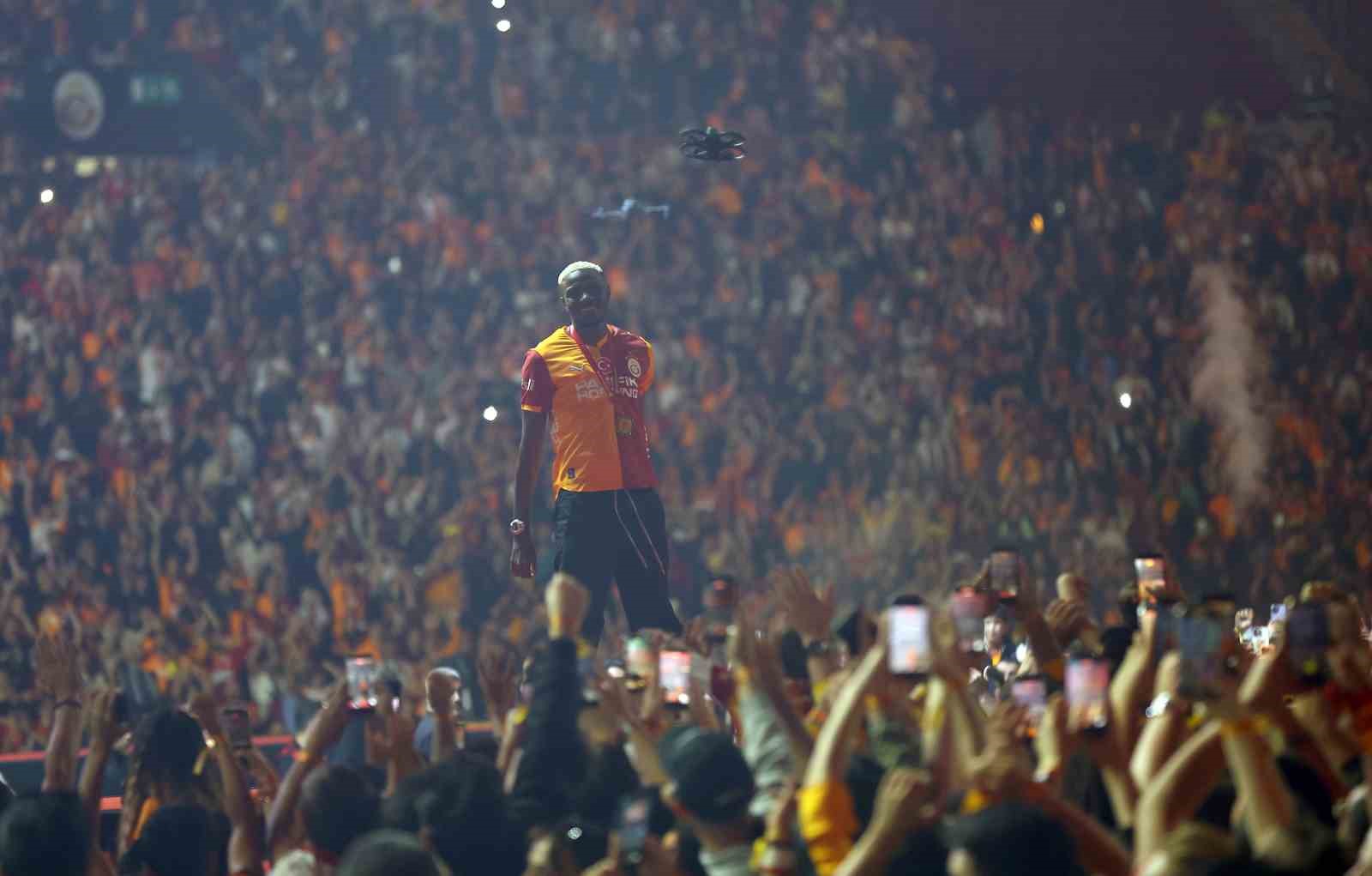 Şampiyon Galatasaray kupasını aldı 44 sampiyon galatasaray kupasini aldi 40 PFdkz8XO