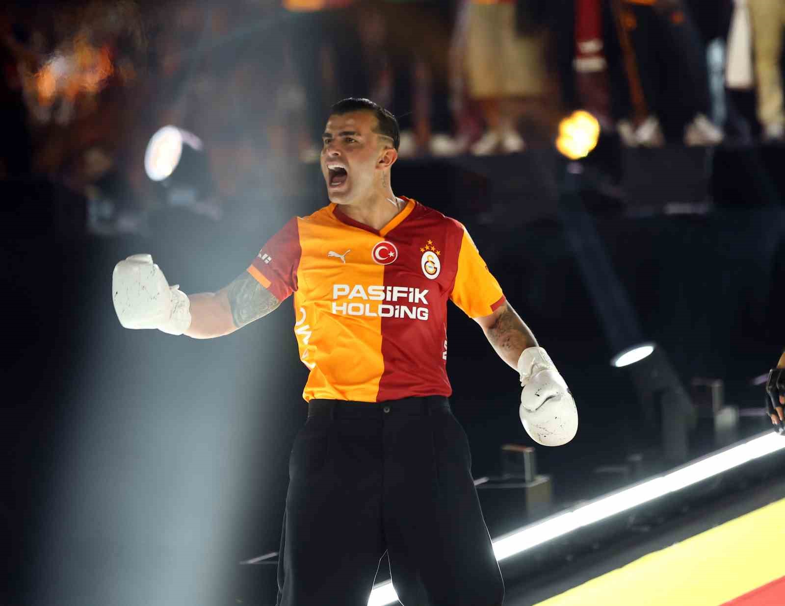 Şampiyon Galatasaray kupasını aldı 48 sampiyon galatasaray kupasini aldi 44 13DFpI1Q