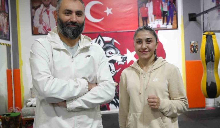 sampiyon-kick-bokcu-asuman-ciglioglu-unvanini-korumak-icin-ringe-cikacak-ZOnRjvE8.jpg