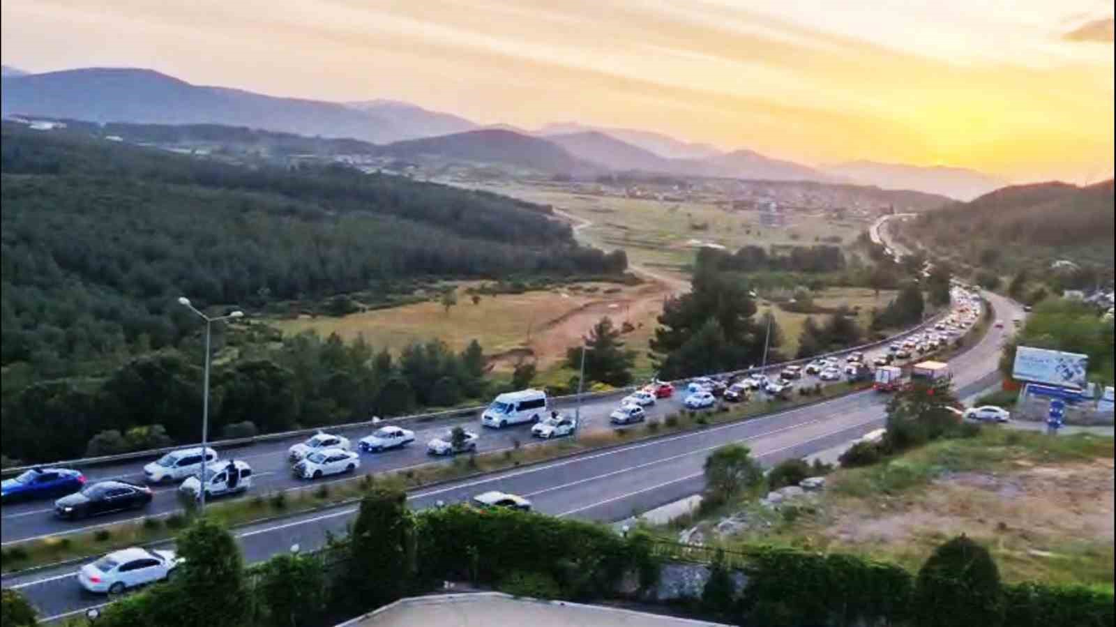 sampiyon muglaspora taraftarlardan muhtesem karsilama 1 rtdDyLOu