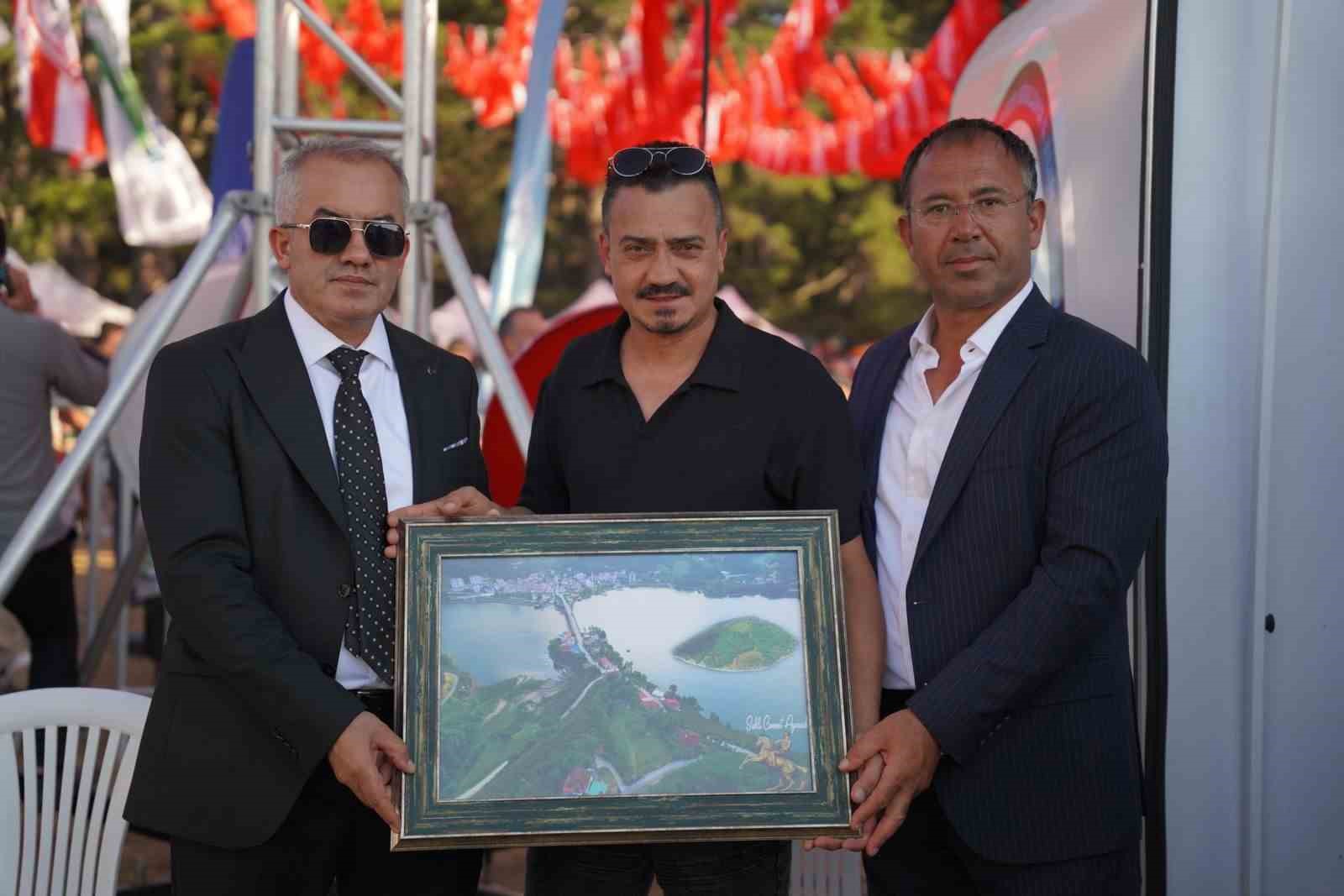 samsun festivalini duyan 75 bin kisi yaylaya akin etti 4 dNJwrt8V