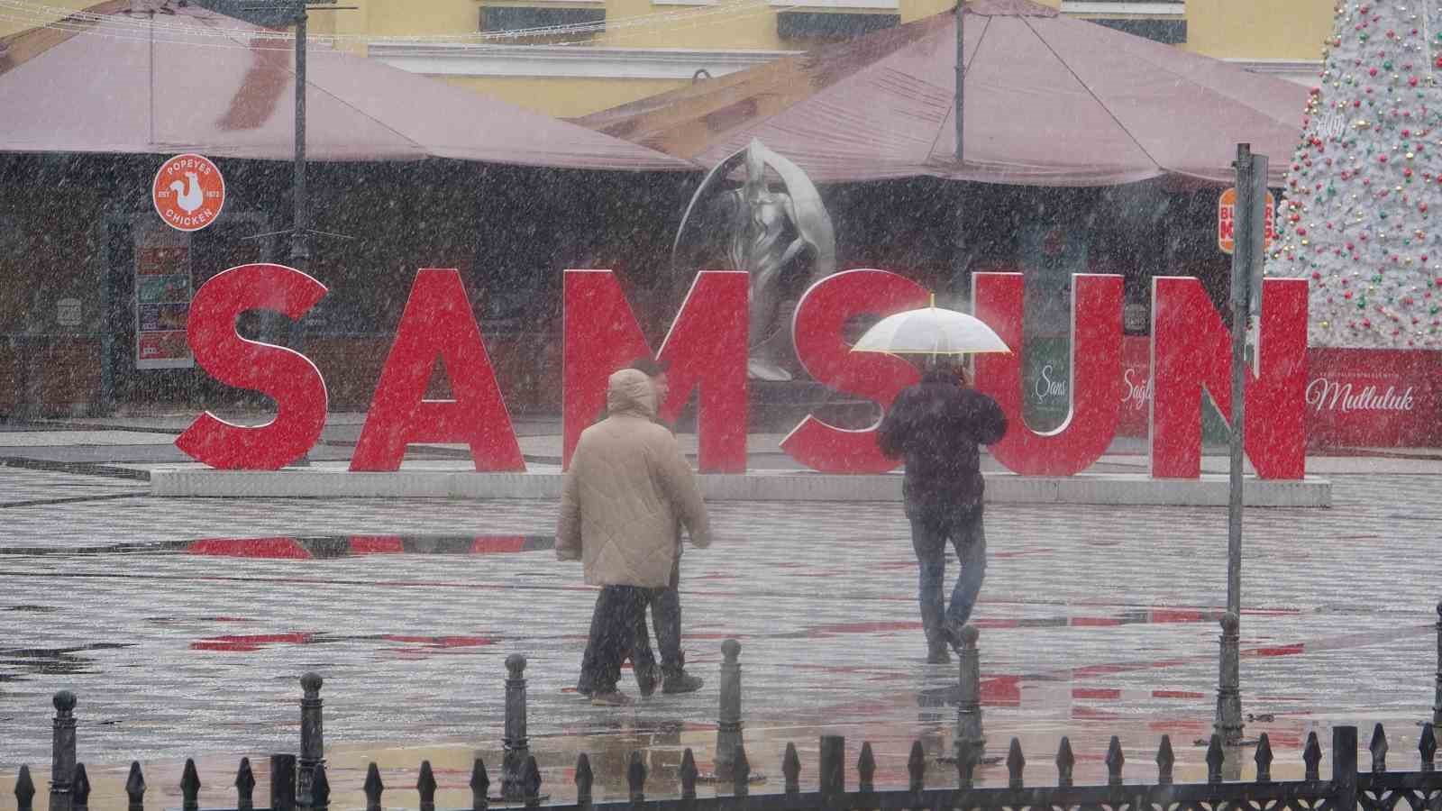 samsun merkezde kar yagisi etkili oldu 7 tU9QuF2n