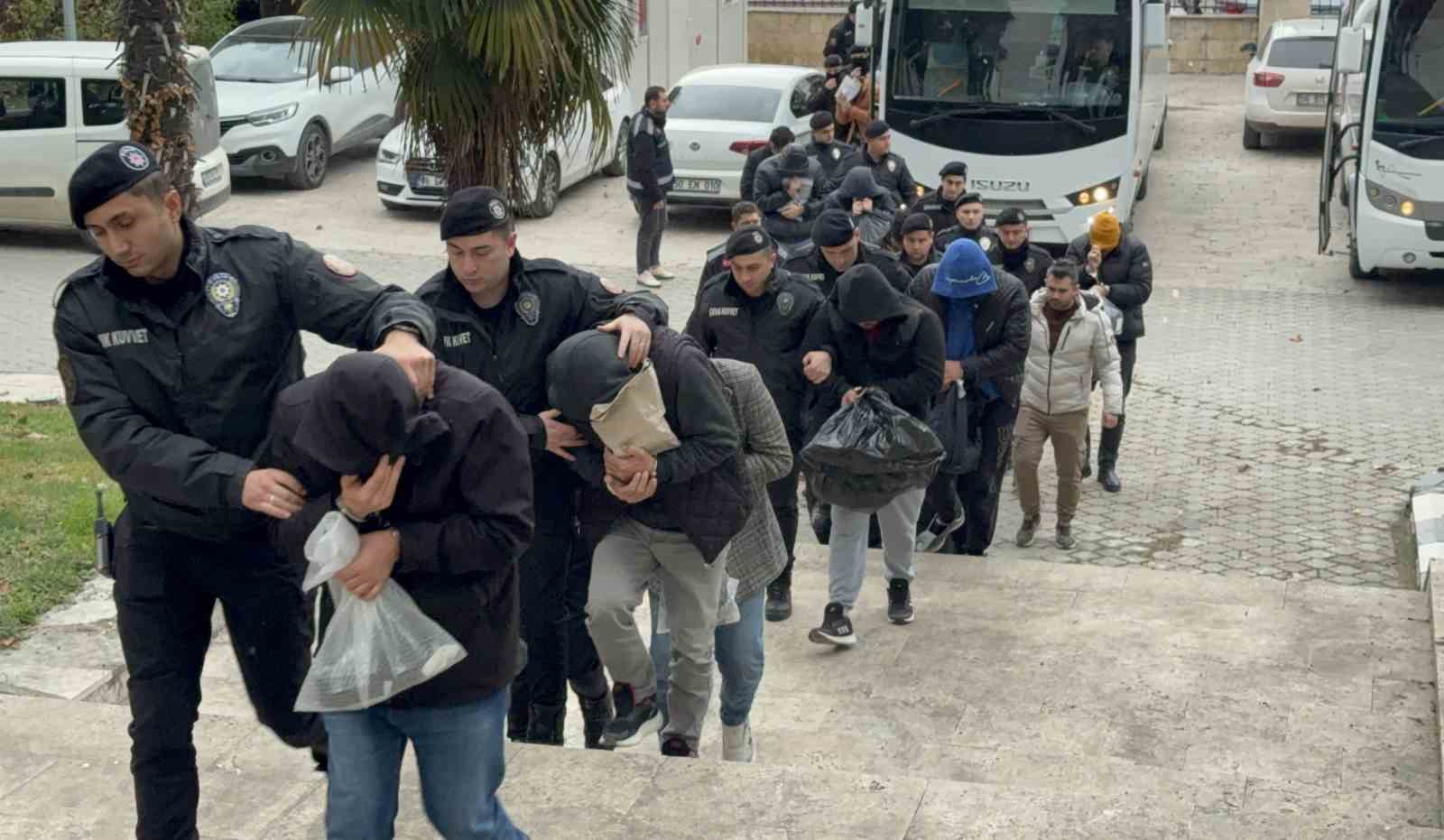 samsun merkezli 19 ilde mustehcenlik operasyonunda 20 kisi adliyeye sevk edildi 1 uly4bdqu