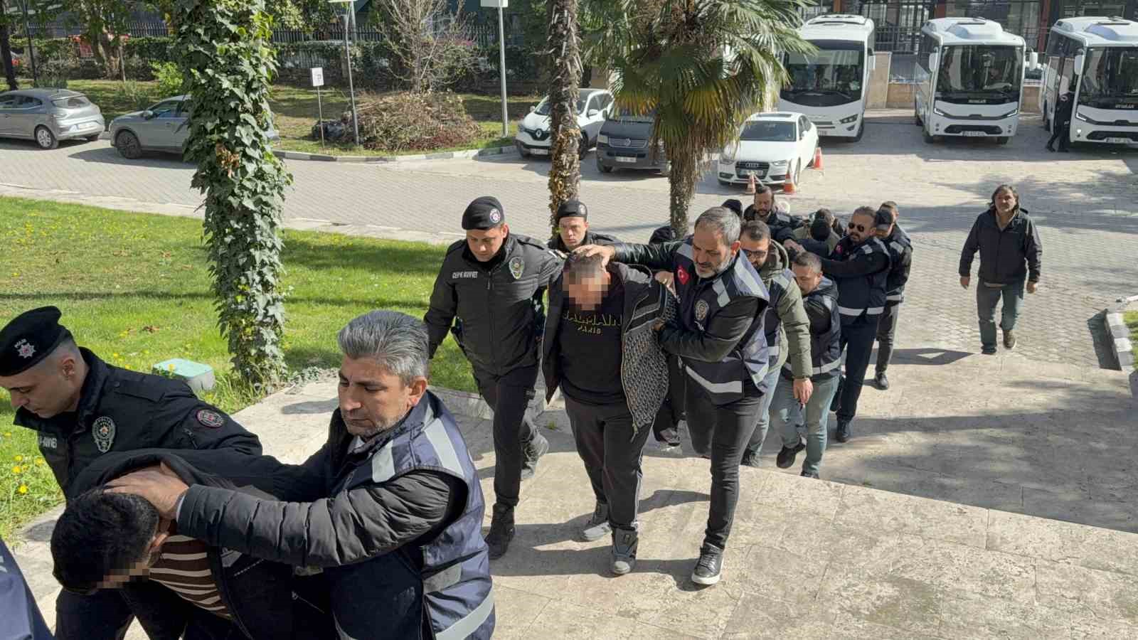 samsun merkezli suc orgutu operasyonu 25 gozalti 4 hfcH5TXD
