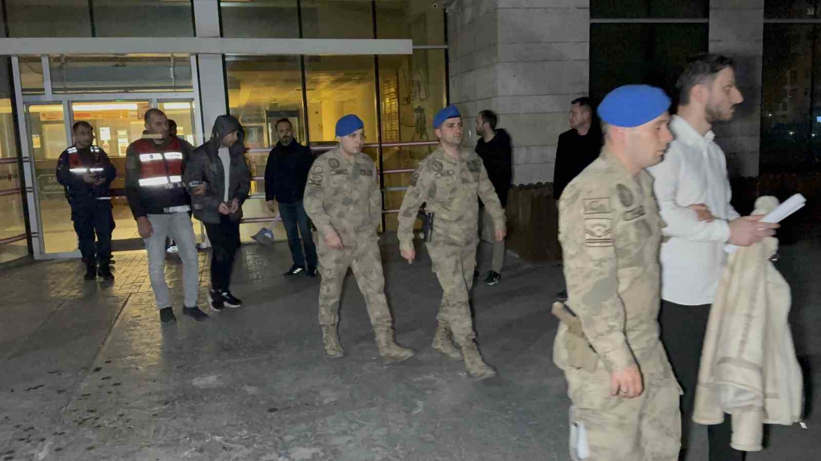 Samsun merkezli yasa dışı bahis operasyonunda 12 kişi tutuklandı 5 samsun merkezli yasa disi bahis operasyonunda 12 kisi tutuklandi 1 vL2ZVu11