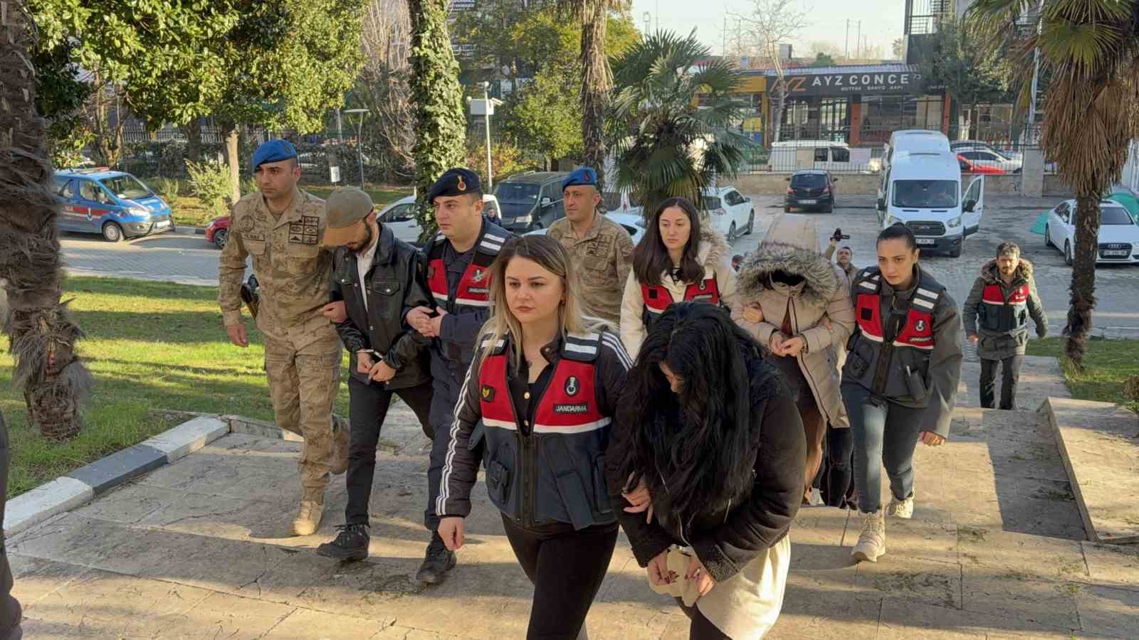 Samsun merkezli yasa dışı bahis operasyonunda 17 kişi adliyeye sevk edildi 6 samsun merkezli yasa disi bahis operasyonunda 17 kisi adliyeye sevk edildi 2 eMGyFXp7