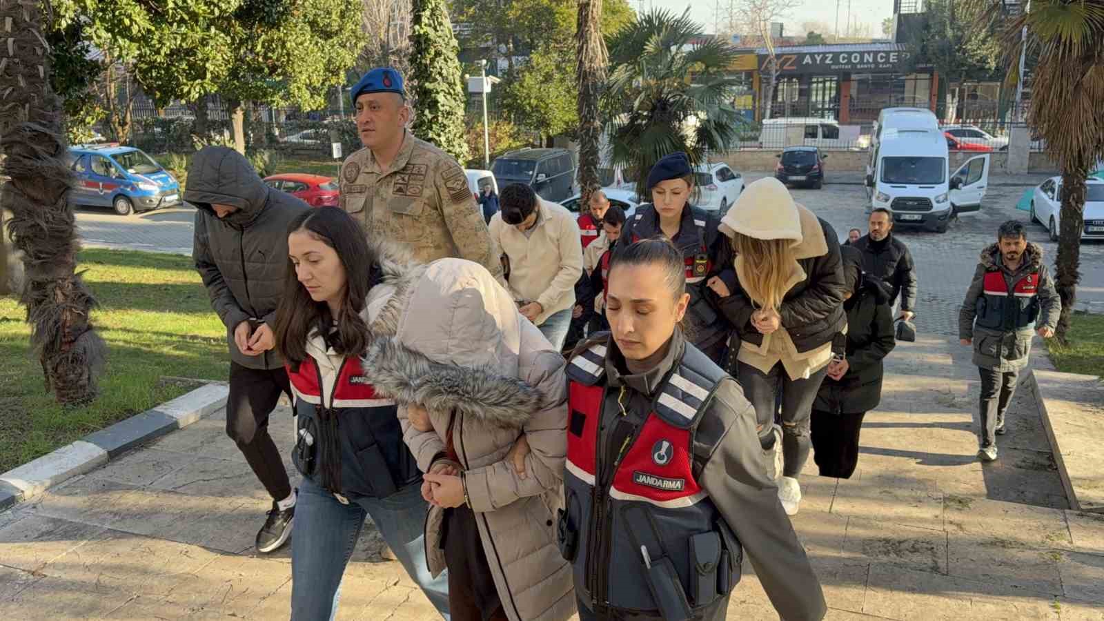 Samsun merkezli yasa dışı bahis operasyonunda 17 kişi adliyeye sevk edildi 7 samsun merkezli yasa disi bahis operasyonunda 17 kisi adliyeye sevk edildi 3 INQd6XEi