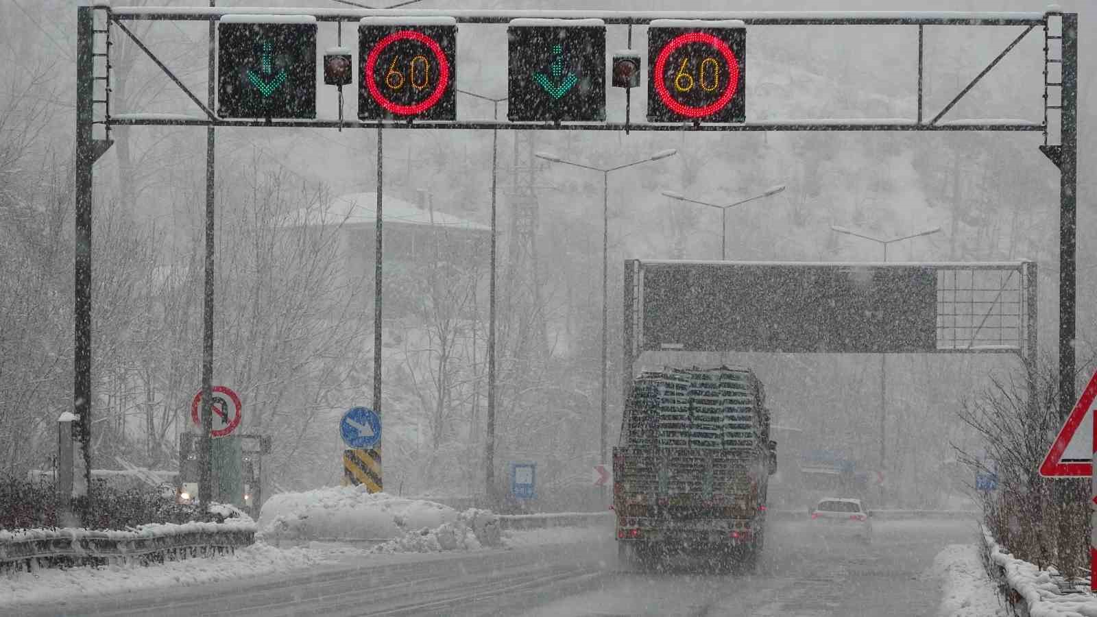 samsun ordu karayolunda kar yagisi 1 kjF141OH