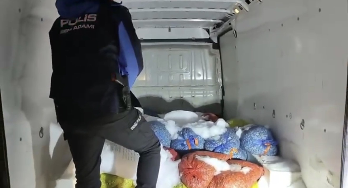 samsun polisinden kacak midye operasyonu 0 eRVmk3rJ