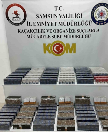 samsun-polisinden-kacak-sigara-operasyonu-19-bin-300-makaron-ele-gecirildi-CCE7pgaP.jpg
