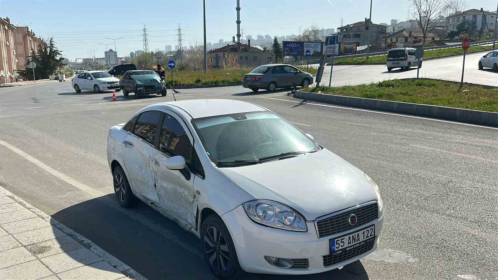 samsun sehir hastanesi kavsaginda yine kaza 4 yarali 3 XZC3aIpK