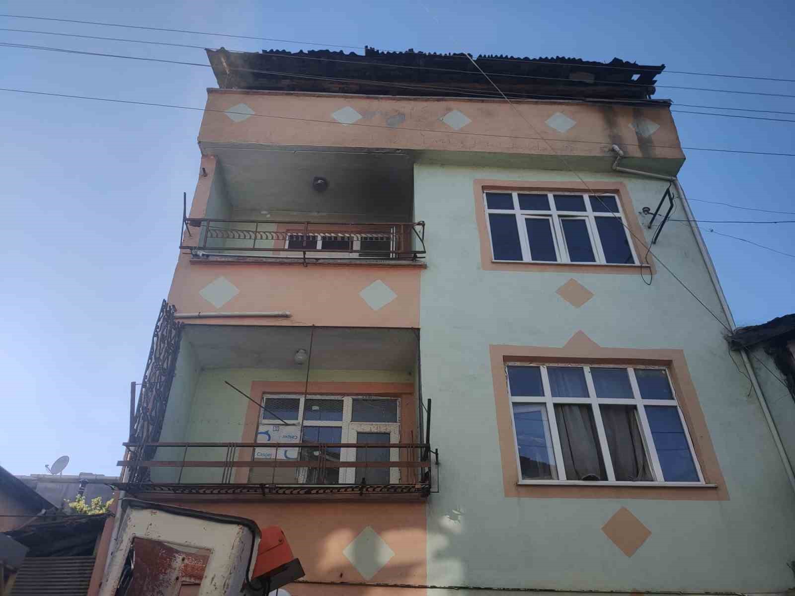 samsun vezirkoprude ev yangini 1 agir yarali 1 b2Cw5Ktw