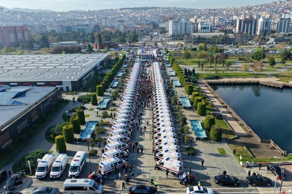 Samsun’da 112 ambulansları 2025’te 4 milyon kilometre yol yaptı, dünyayı 100 kez turladı 4 samsunda 112 ambulanslari 2025te 4 milyon kilometre yol yapti dunyayi 100 kez turladi 0 mwcMyPFf