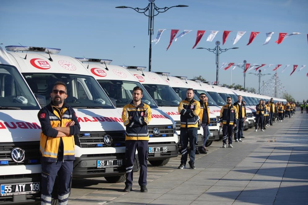 Samsun’da 112 ambulansları 2025’te 4 milyon kilometre yol yaptı, dünyayı 100 kez turladı 6 samsunda 112 ambulanslari 2025te 4 milyon kilometre yol yapti dunyayi 100 kez turladi 2 y8MOnkNf