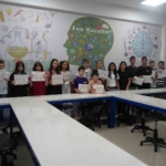 samsunda-13-ikiz-ogrencinin-karne-heyecani-h37Dtqk1.jpg