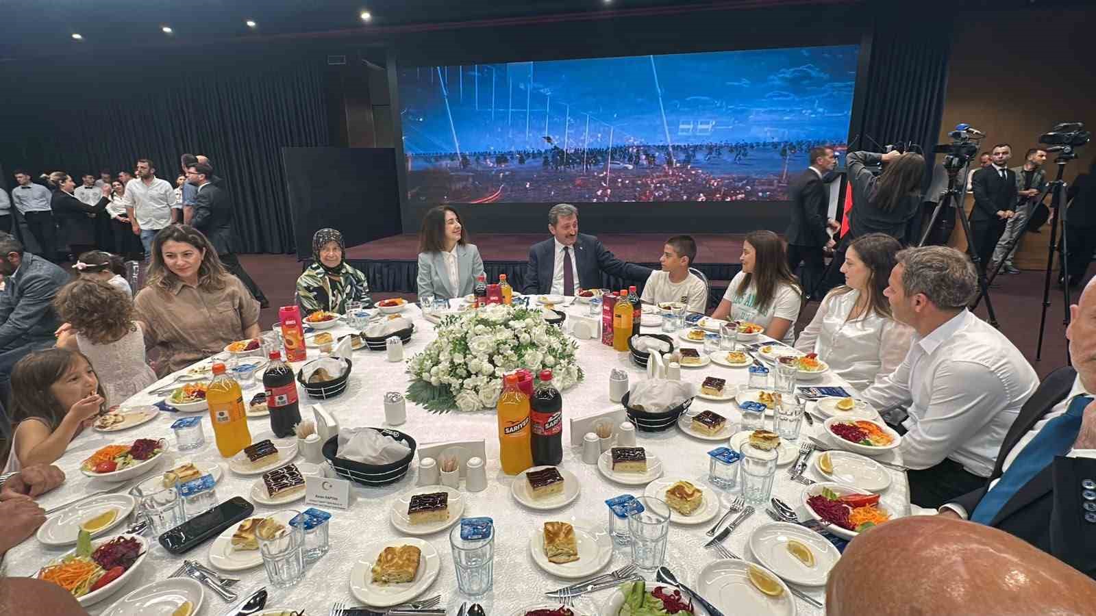 samsunda 15 temmuz gazileri ve sehit aileleri bulusmasi 2 aYyrQSPz