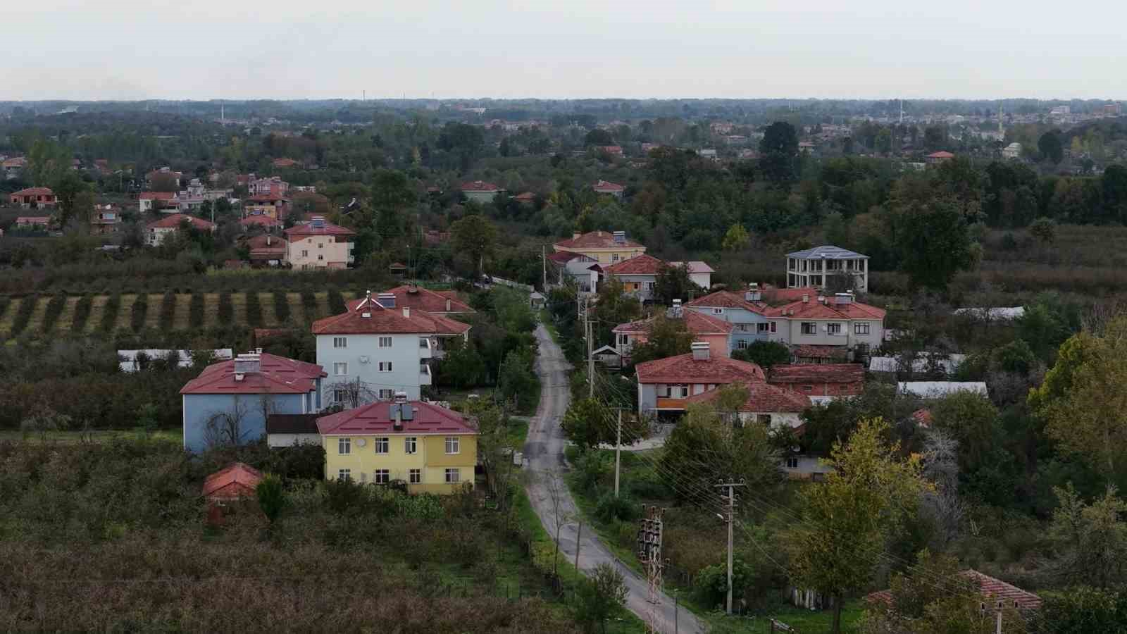 Samsun’da 2 haftadır kayıp olan genç ilçede paniğe yol açtı: Vatandaşlar tedirgin 5 samsunda 2 haftadir kayip olan genc ilcede panige yol acti vatandaslar tedirgin 1 vd9rI8k5