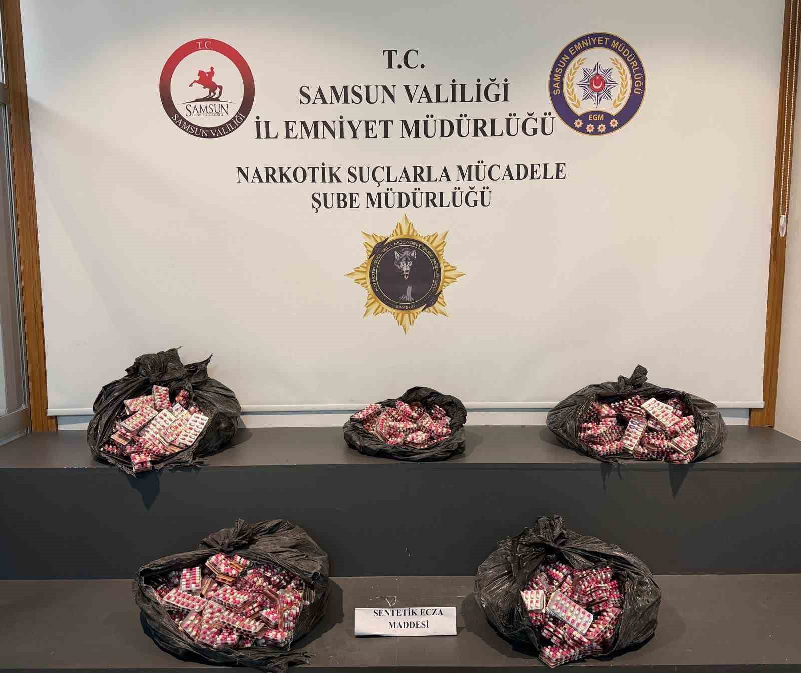 Samsun’da 24 bin 600 uyuşturucu hap ele geçirildi 4 samsunda 24 bin 600 uyusturucu hap ele gecirildi 0 rjBhjhab