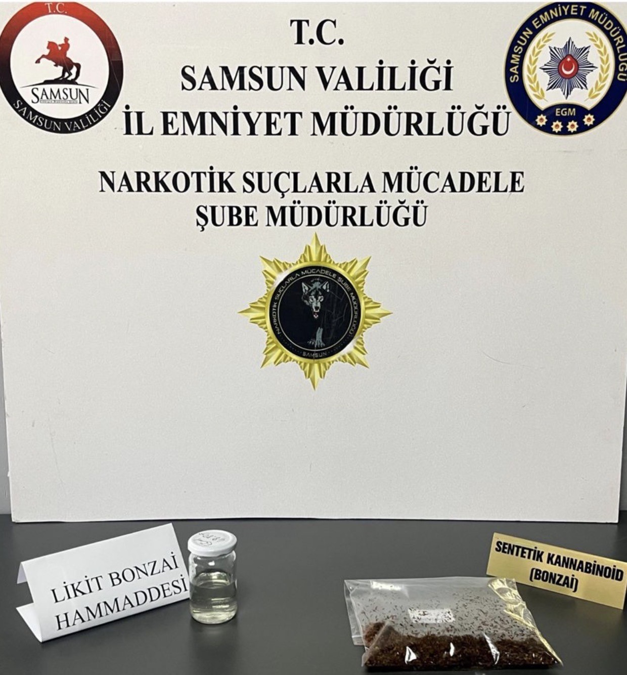 samsunda 4 ilcede narkotik operasyonu 8 kisi yakalandi 0 SfmNG5XL
