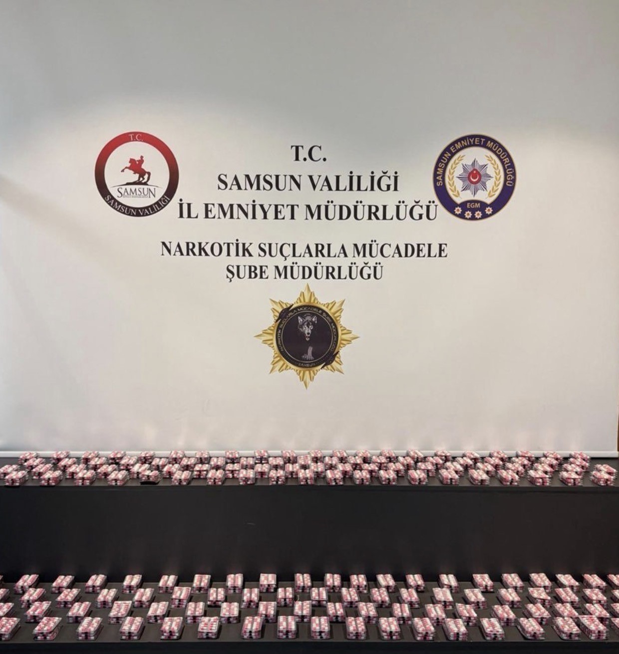 samsunda 4 ilcede narkotik operasyonu 8 kisi yakalandi 2 YVm1KIBb