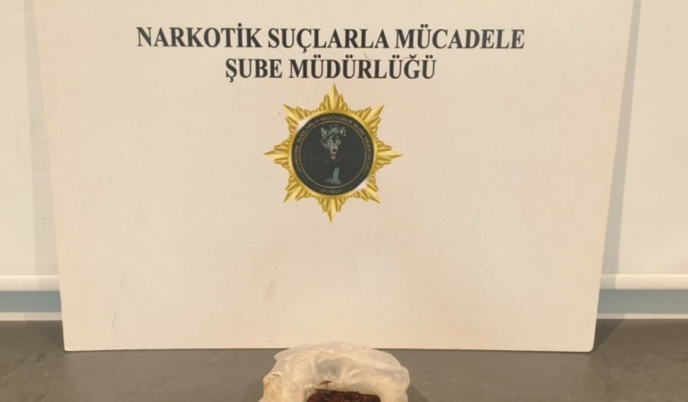 samsunda-4-ilcede-uyusturucu-operasyonu-6-gozalti-4pJ6EGPg.jpg