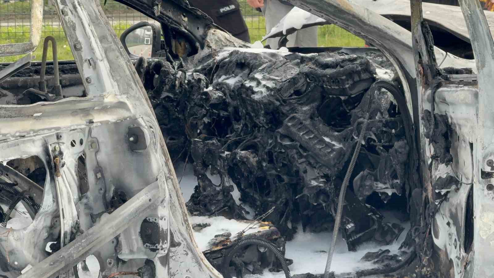 Samsun’da 5 araçlı zincirleme kaza: 3 otomobil alev alev yandı, 4 yaralı 12 samsunda 5 aracli zincirleme kaza 3 otomobil alev alev yandi 4 yarali 8 W4q24wRY