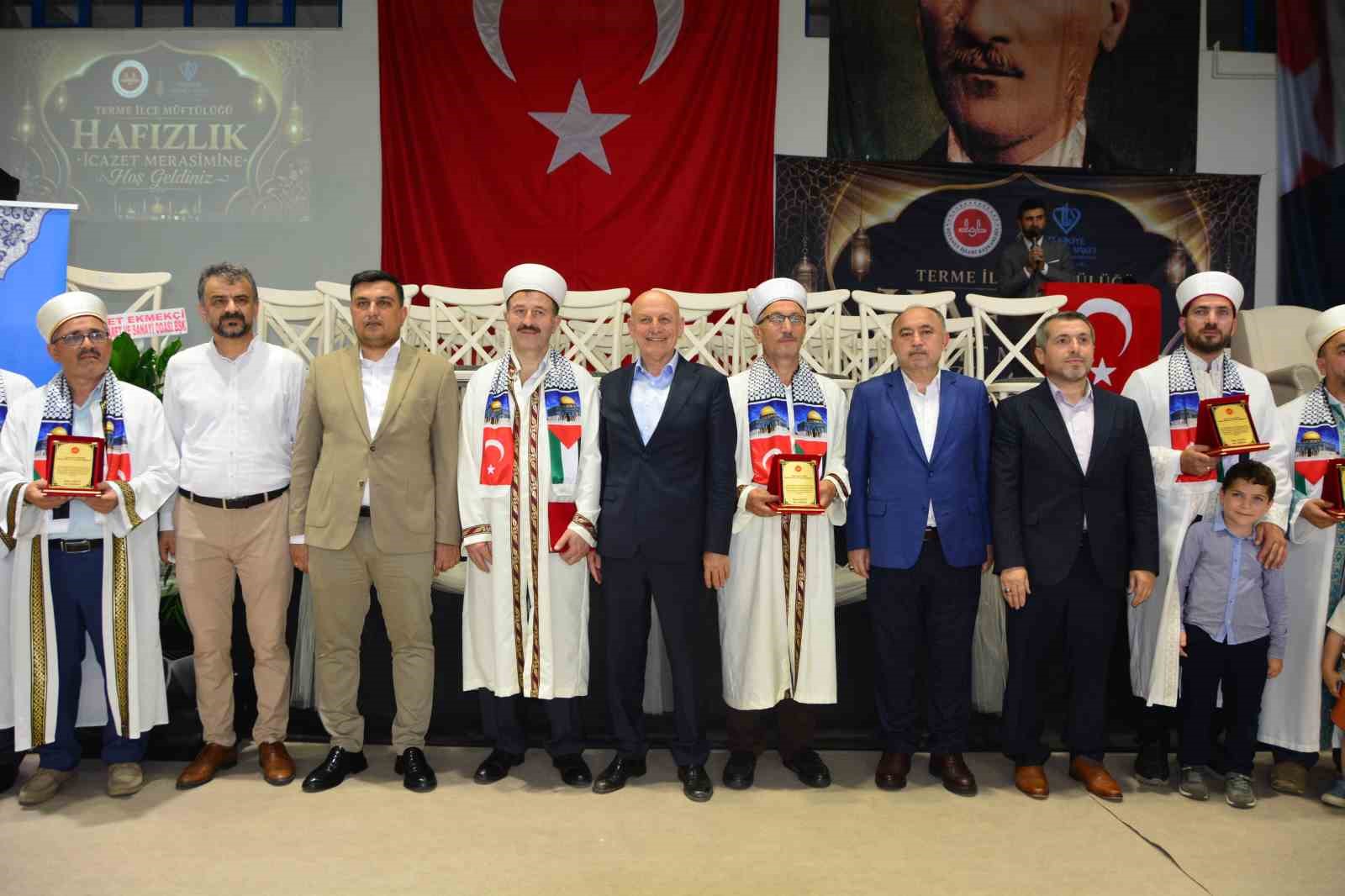 Samsun’da 86 hafızın icazet heyecanı 8 samsunda 86 hafizin icazet heyecani 4 cslZ11Vr