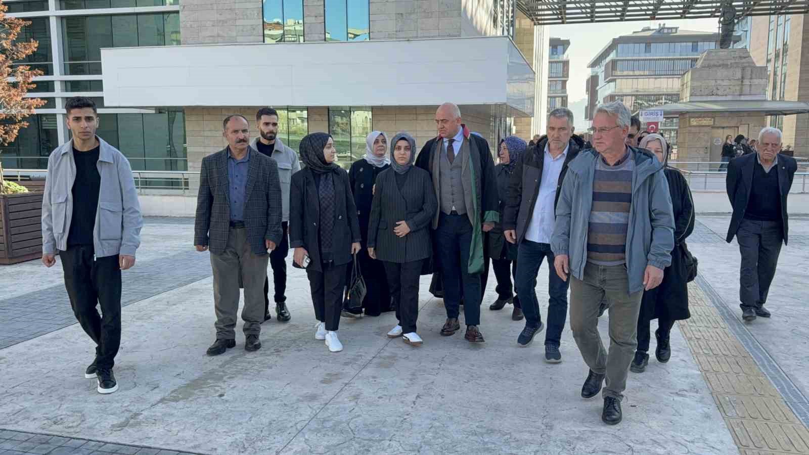 Samsun’da baba ve 2 kızının hayatını kaybettiği akaryakıt istasyonu faciasının davası başladı 5 samsunda baba ve 2 kizinin hayatini kaybettigi akaryakit istasyonu faciasinin davasi basladi 1 Op2d1O6q