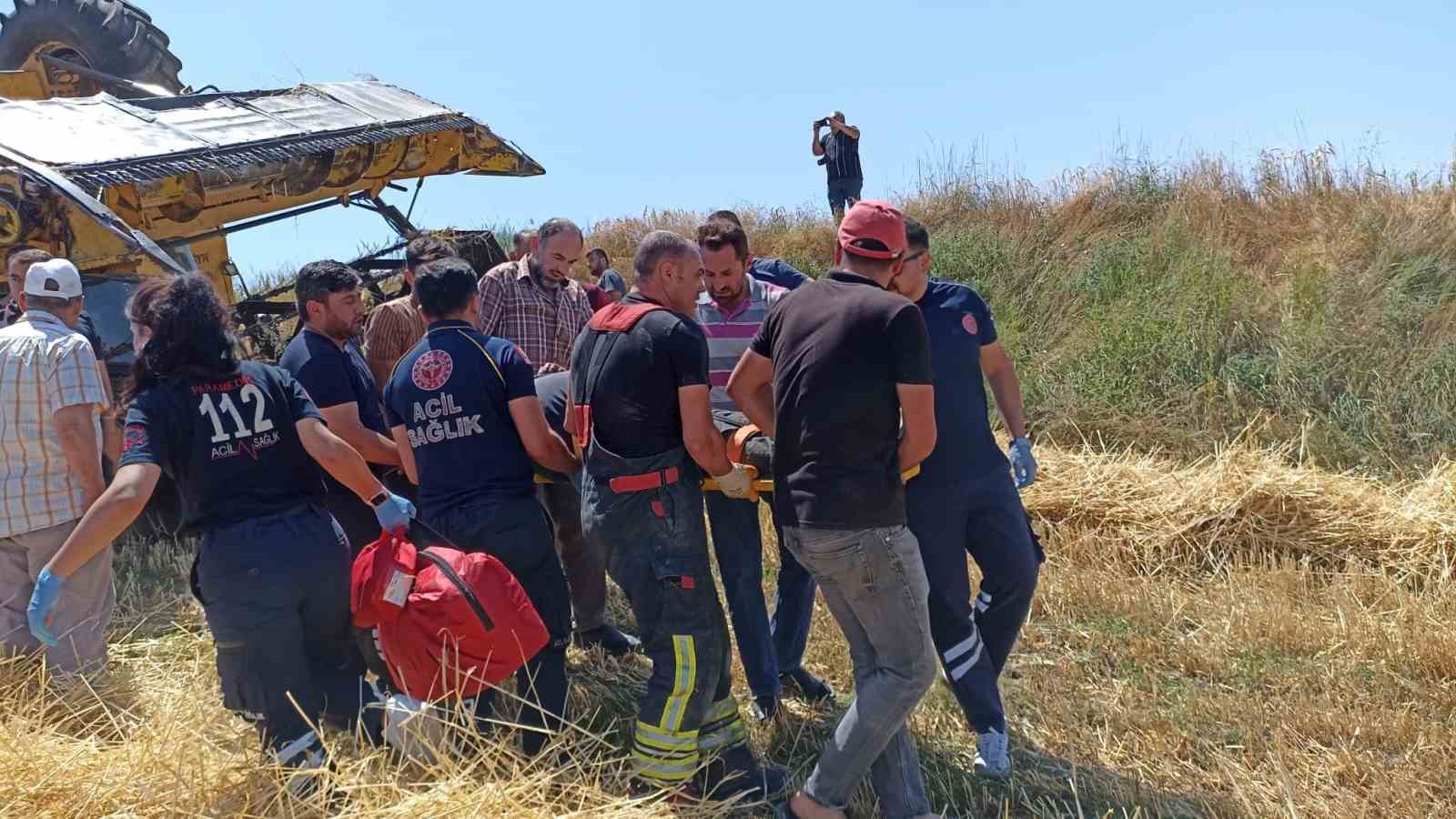 Samsun’da biçerdöver devrildi: 1 yaralı 6 samsunda bicerdover devrildi 1 yarali 2 gFcsLTfs