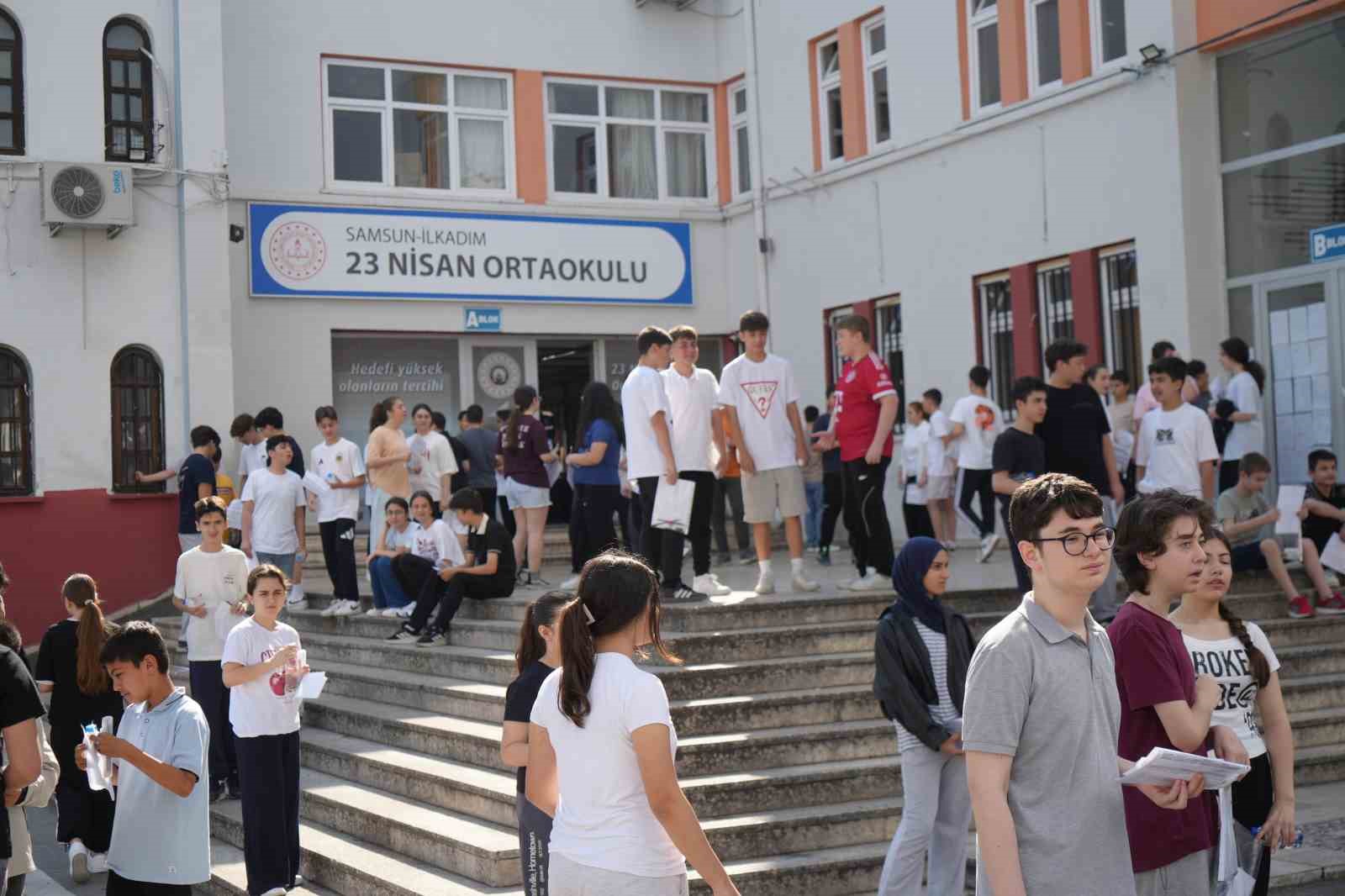 Samsun’da binlerce öğrencinin LGS heyecanı 4 samsunda binlerce ogrencinin lgs heyecani 0 FjghMEc2