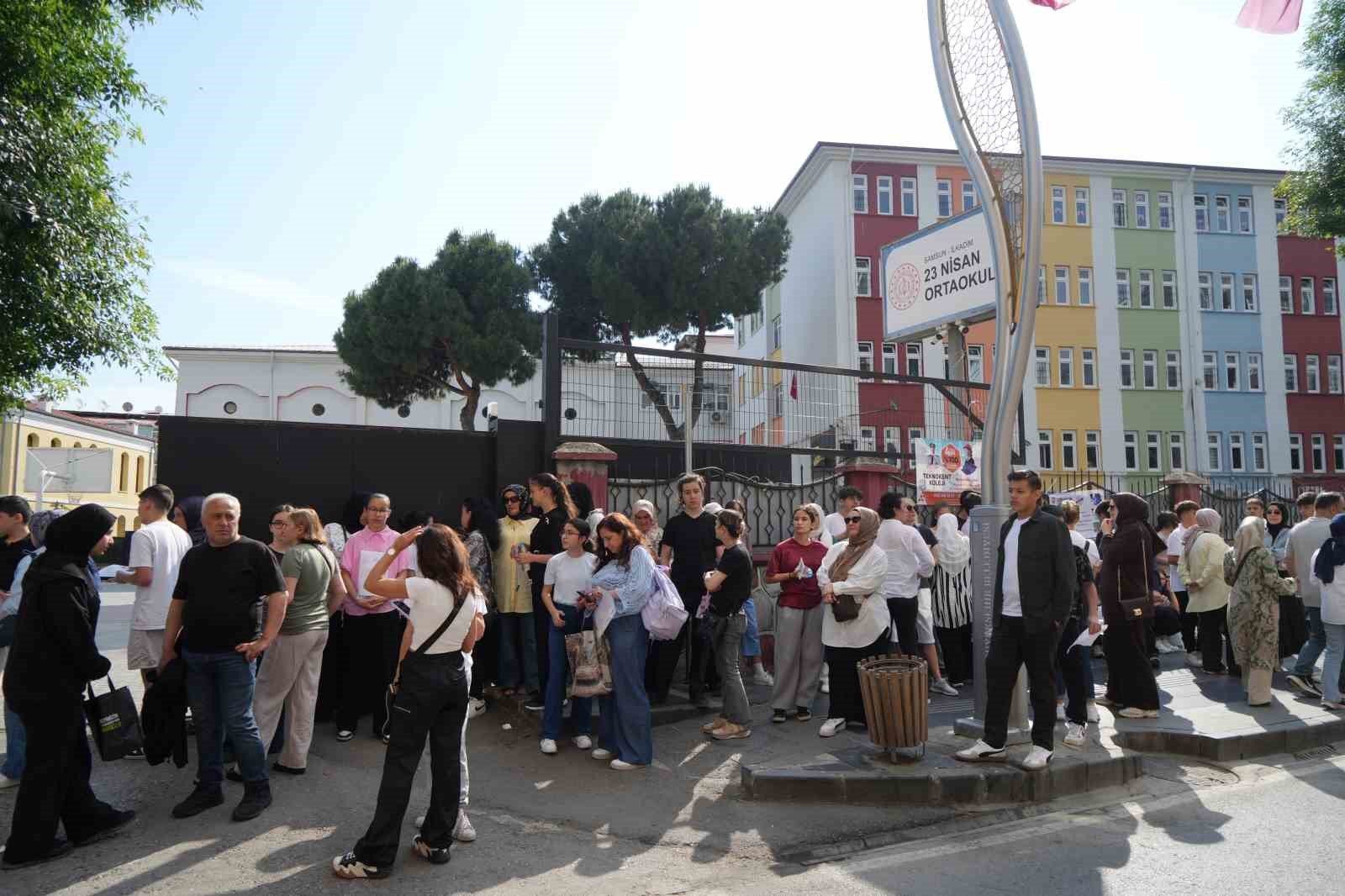 Samsun’da binlerce öğrencinin LGS heyecanı 8 samsunda binlerce ogrencinin lgs heyecani 4 JKVKirVb
