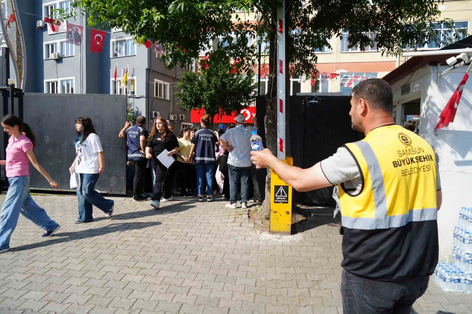 Samsun’da binlerce öğrencinin LGS heyecanı 9 samsunda binlerce ogrencinin lgs heyecani 5 q7Yal9MQ