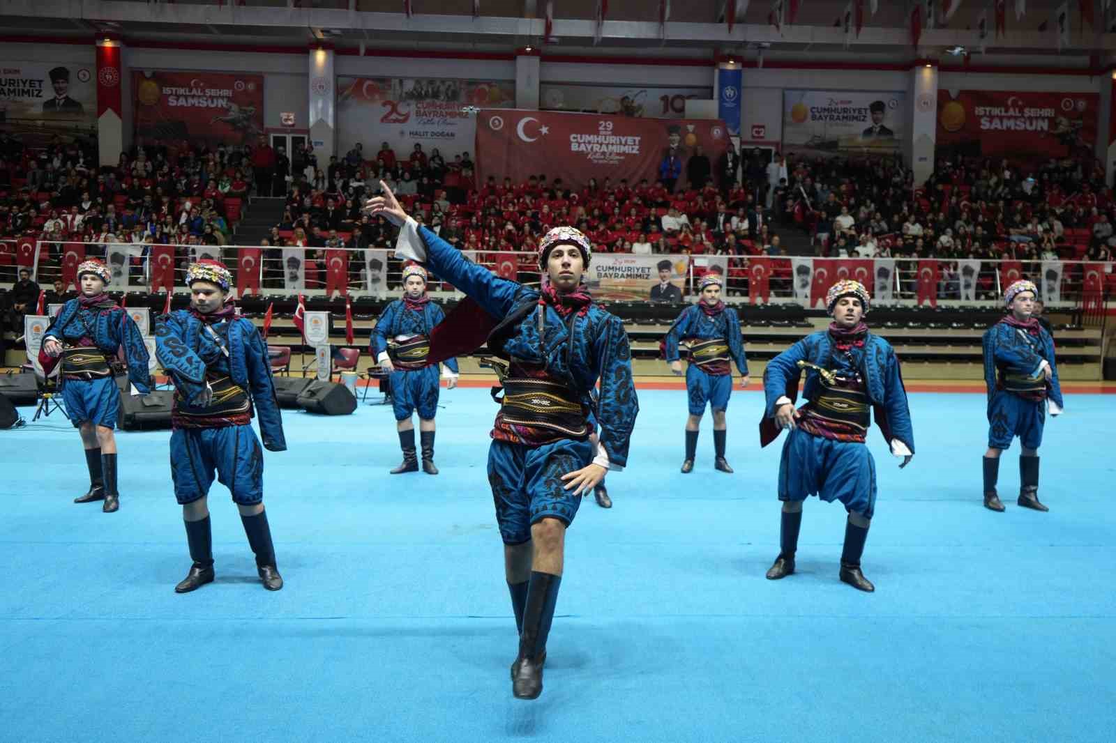 samsunda cumhuriyet bayrami coskusu 4 YzM2dpGM