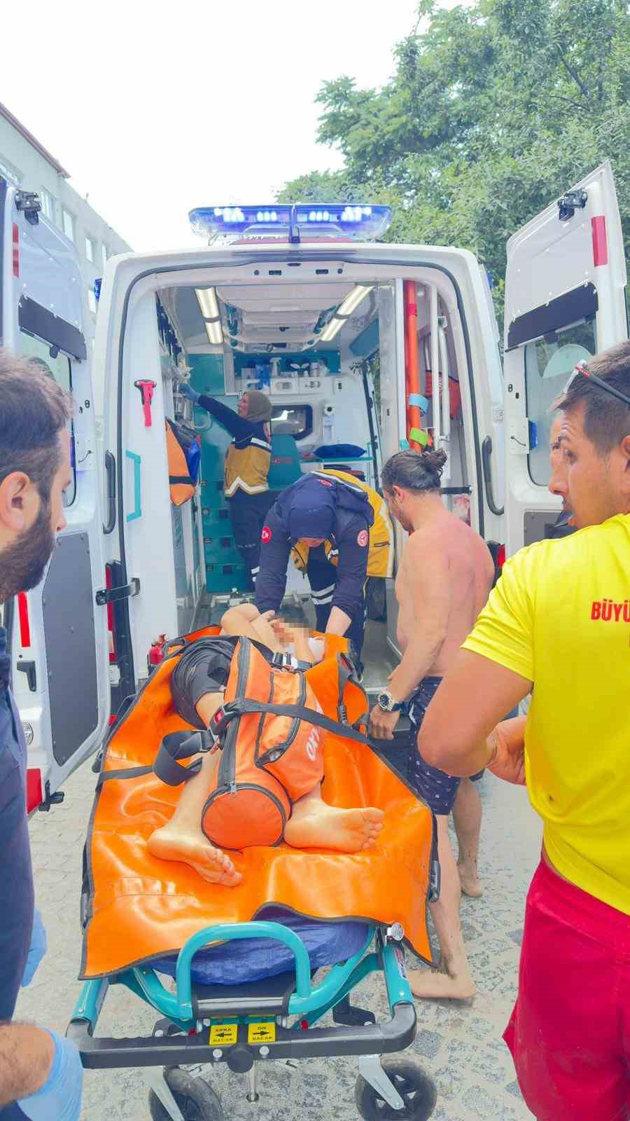 samsunda denize giren cocuk bogulma tehlikesi gecirdi 0 FUTzBzYu