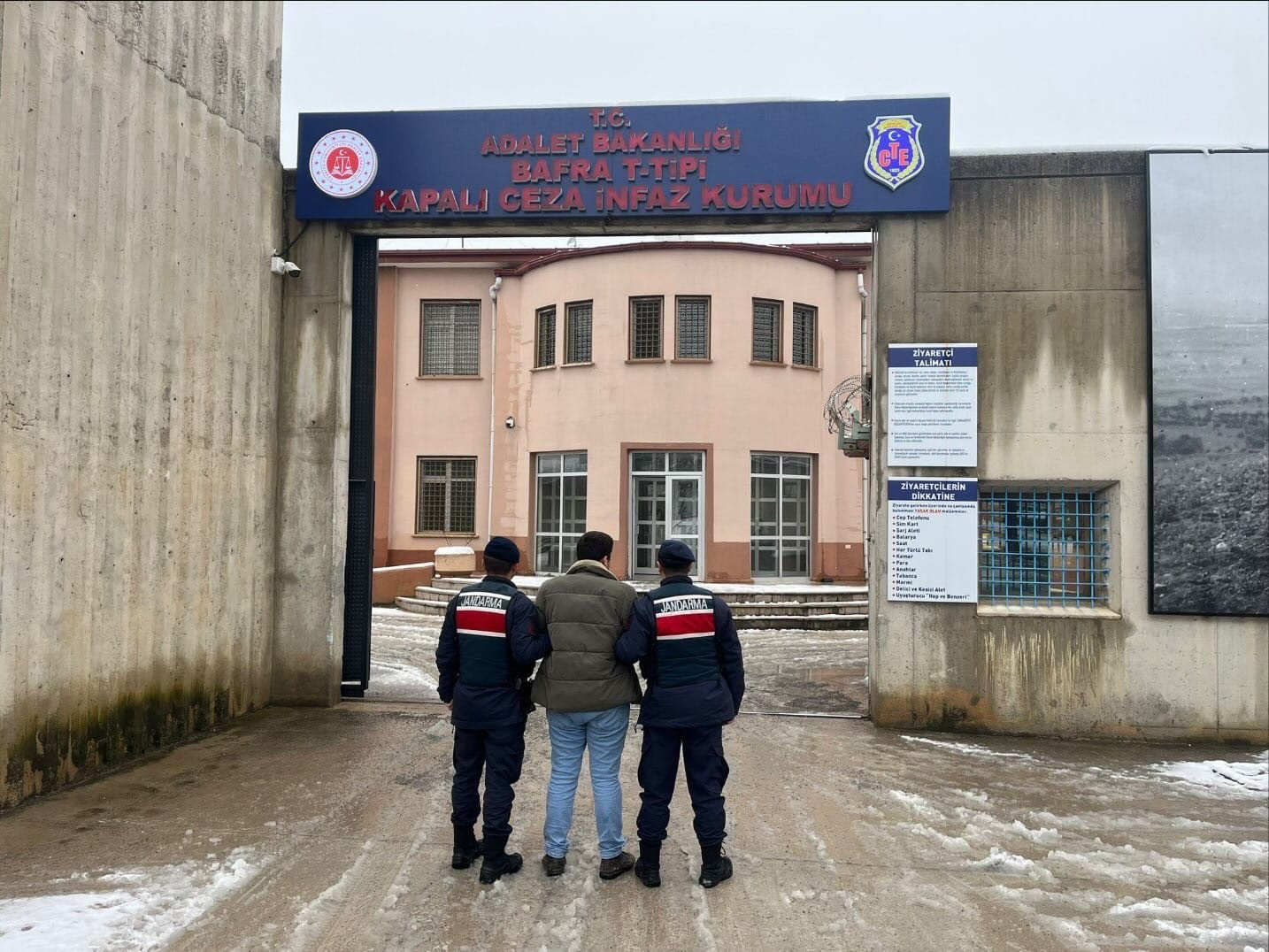 samsunda fetoden hapis cezasi bulunan 2 hukumlu yakalandi 1 3itTVKYv