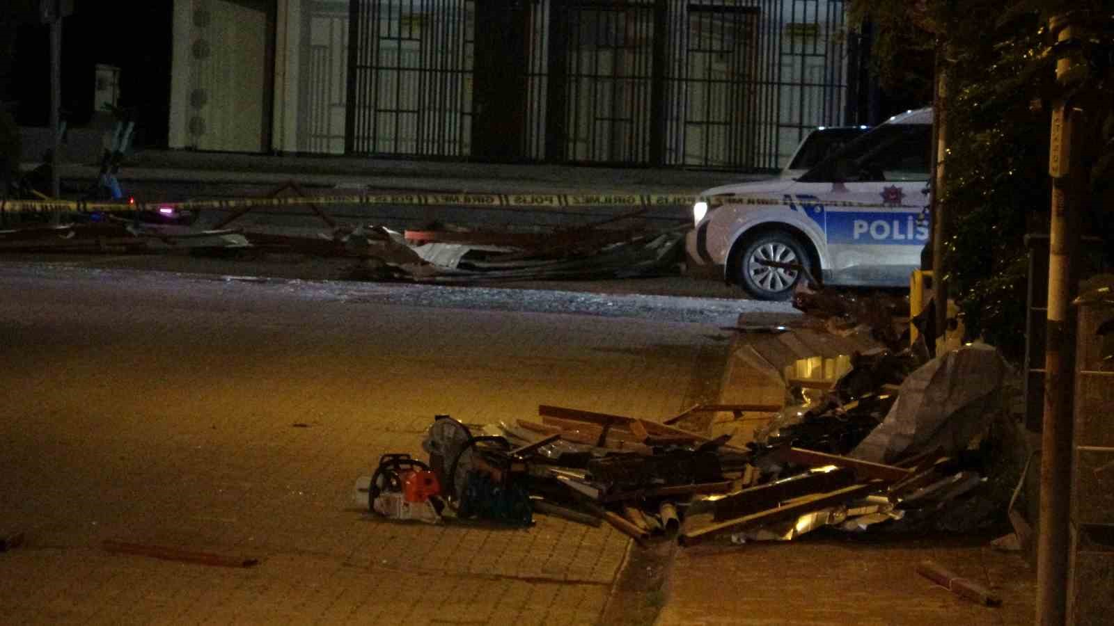 samsunda firtina catilari ucurdu agaclari devirdi 6 MVHcmhcp