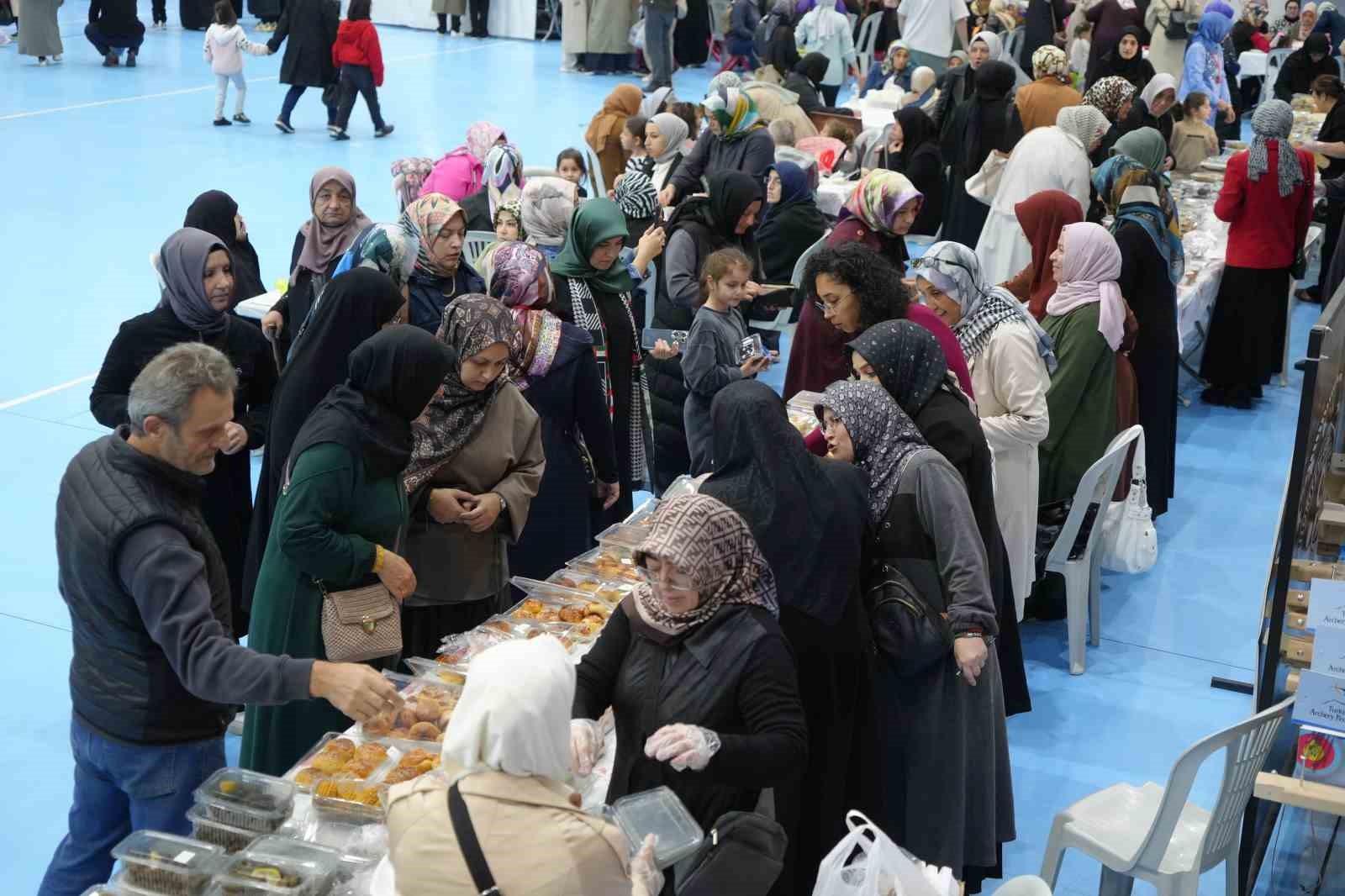 samsunda gazze yararina hayir carsisi 2 Ir9zztRi