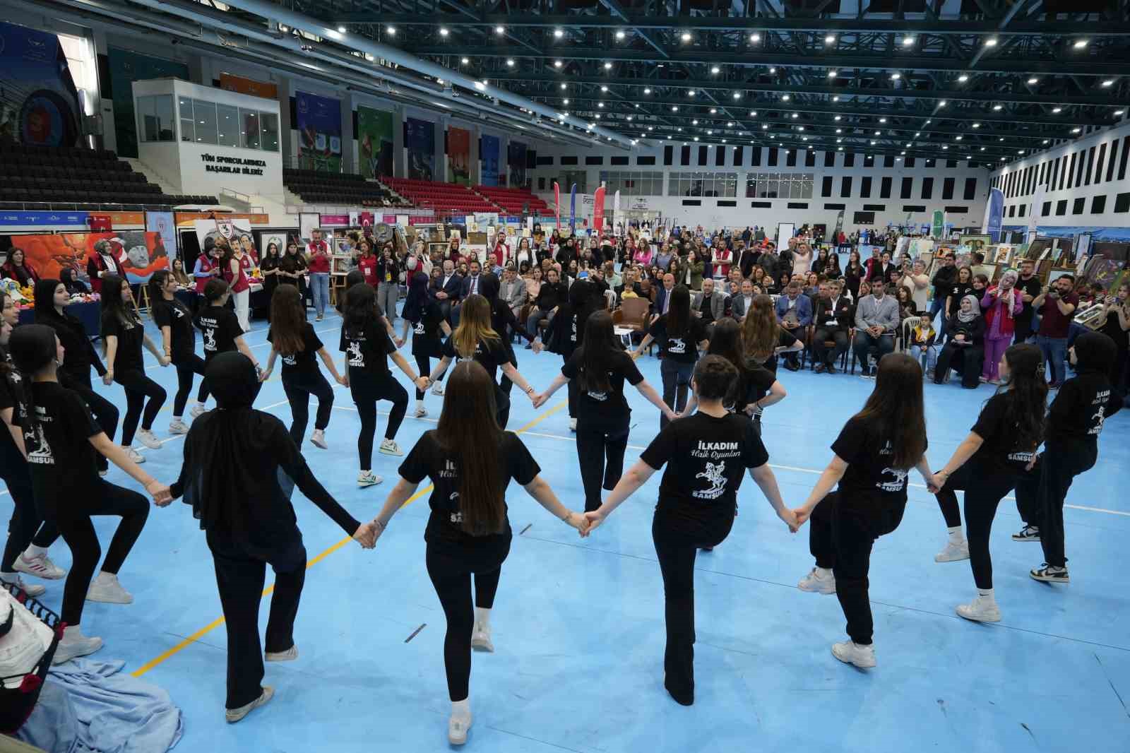 Samsun’da ’Gençlik Haftası ve Spor Festivali’ 5 samsunda genclik haftasi ve spor festivali 1 ej4eJe48