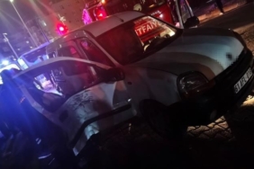 Çorum’da çarpışan otomobil ile cip metrelerce sürüklendi: 6 yaralı 1 thumbnail