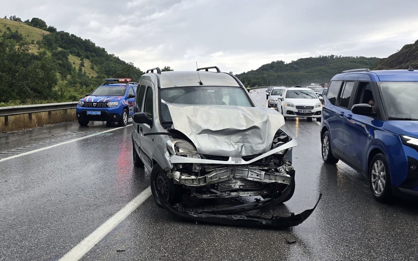 Samsun’da iki araç çarpıştı: 4 yaralı 5 samsunda iki arac carpisti 4 yarali 1 qybgORyt