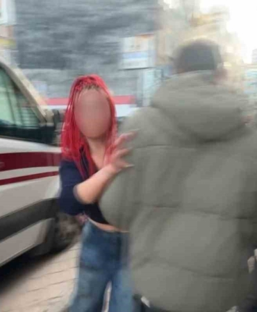 samsunda-iki-kardesten-14-bicak-darbesi-1-agir-yarali-JSwnXgUp.jpg