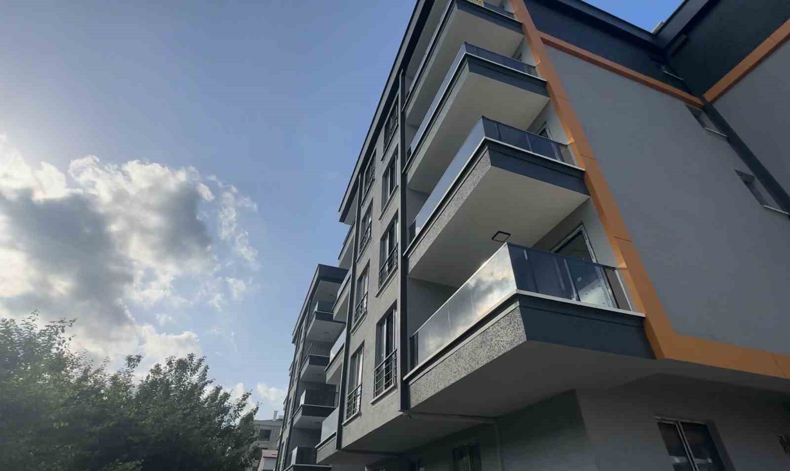 samsunda insaattan dusen isci hayatini kaybetti 1 drvPv5pF