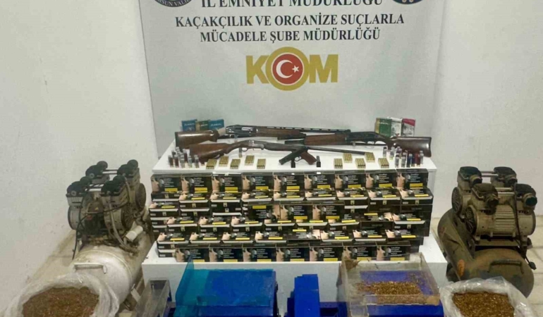samsunda-kacak-tutun-mamulleri-ve-silah-operasyonu-1-gozalti-t6ZlelLK.jpg