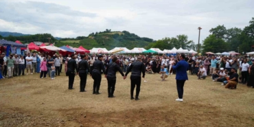 samsunda-kadirga-senligi-renkli-goruntulere-sahne-oldu-RU8OpvfA.jpg